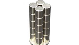 找磁鐵廠家？選東莞磁鐵廠保證讓您滿意！